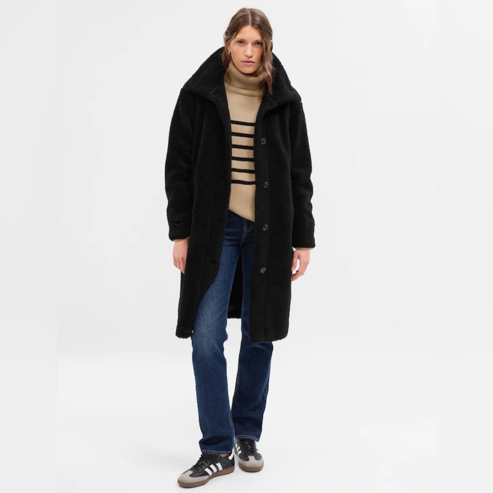 GAP Long Sherpa Coat in Color: Black